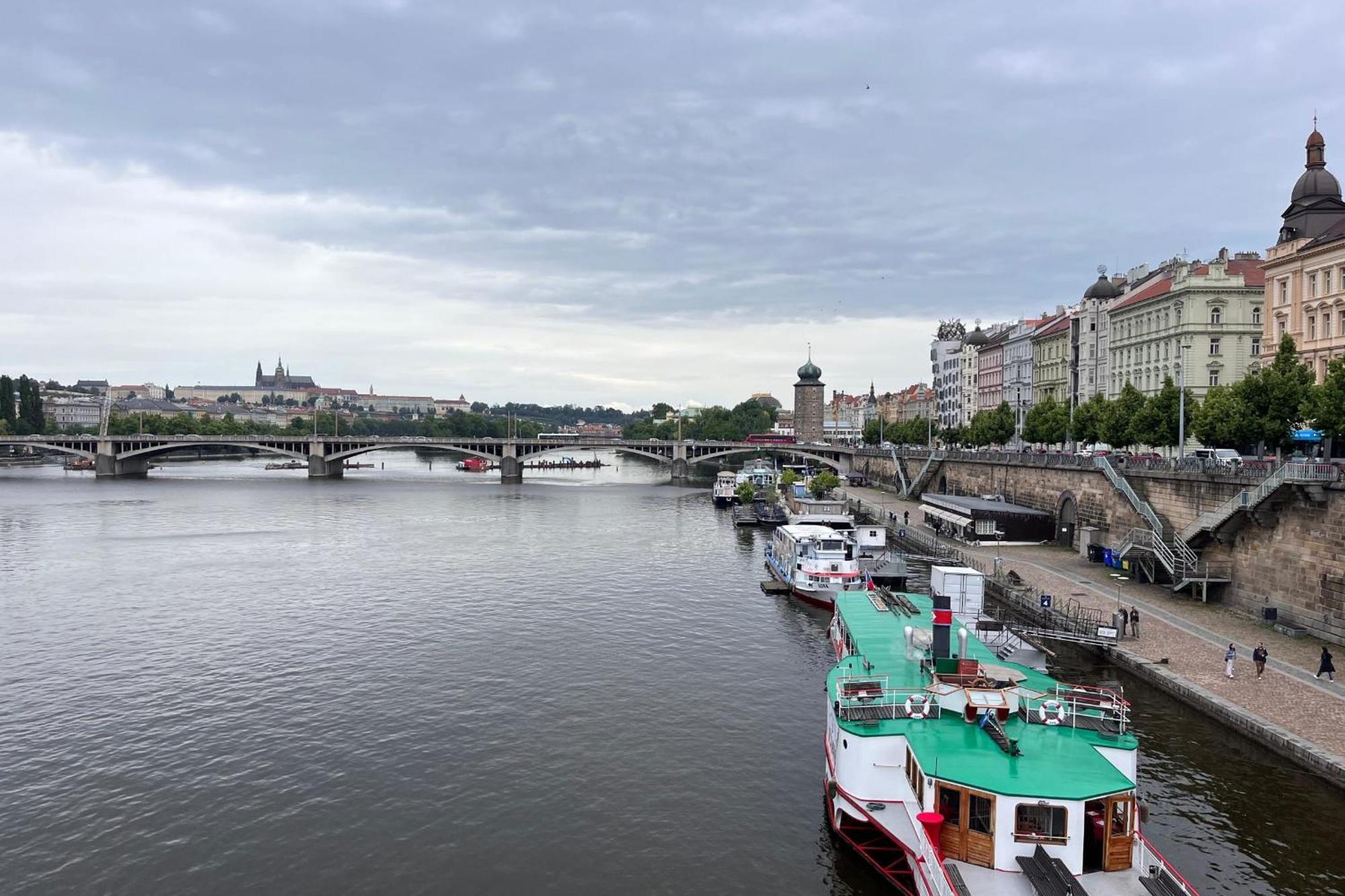 Comfortable And Cosy Apt A Few Steps From Dancing House And Naplavka Dance Praha Exteriér fotografie