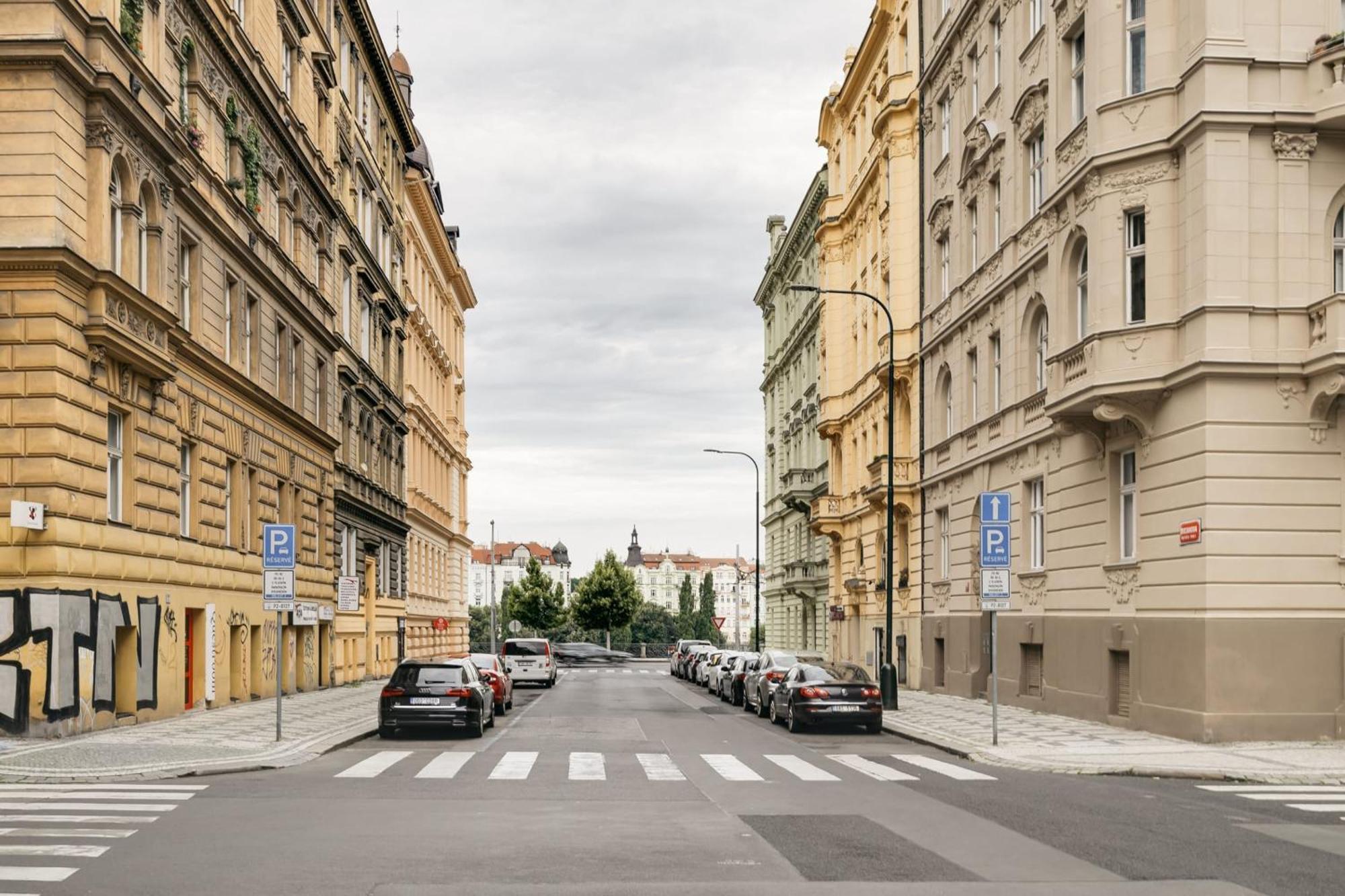 Comfortable And Cosy Apt A Few Steps From Dancing House And Naplavka Dance Praha Exteriér fotografie