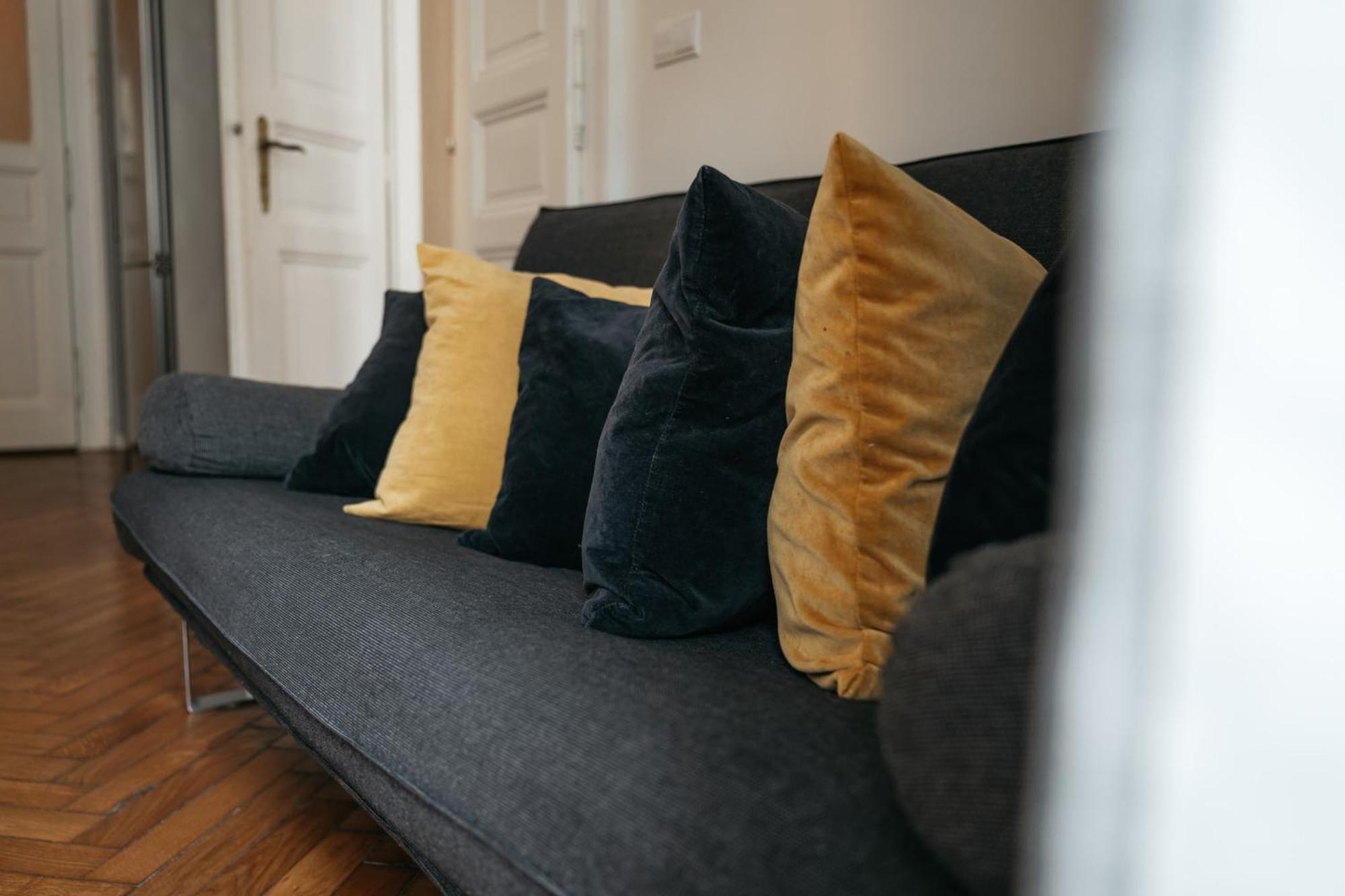 Comfortable And Cosy Apt A Few Steps From Dancing House And Naplavka Dance Praha Exteriér fotografie